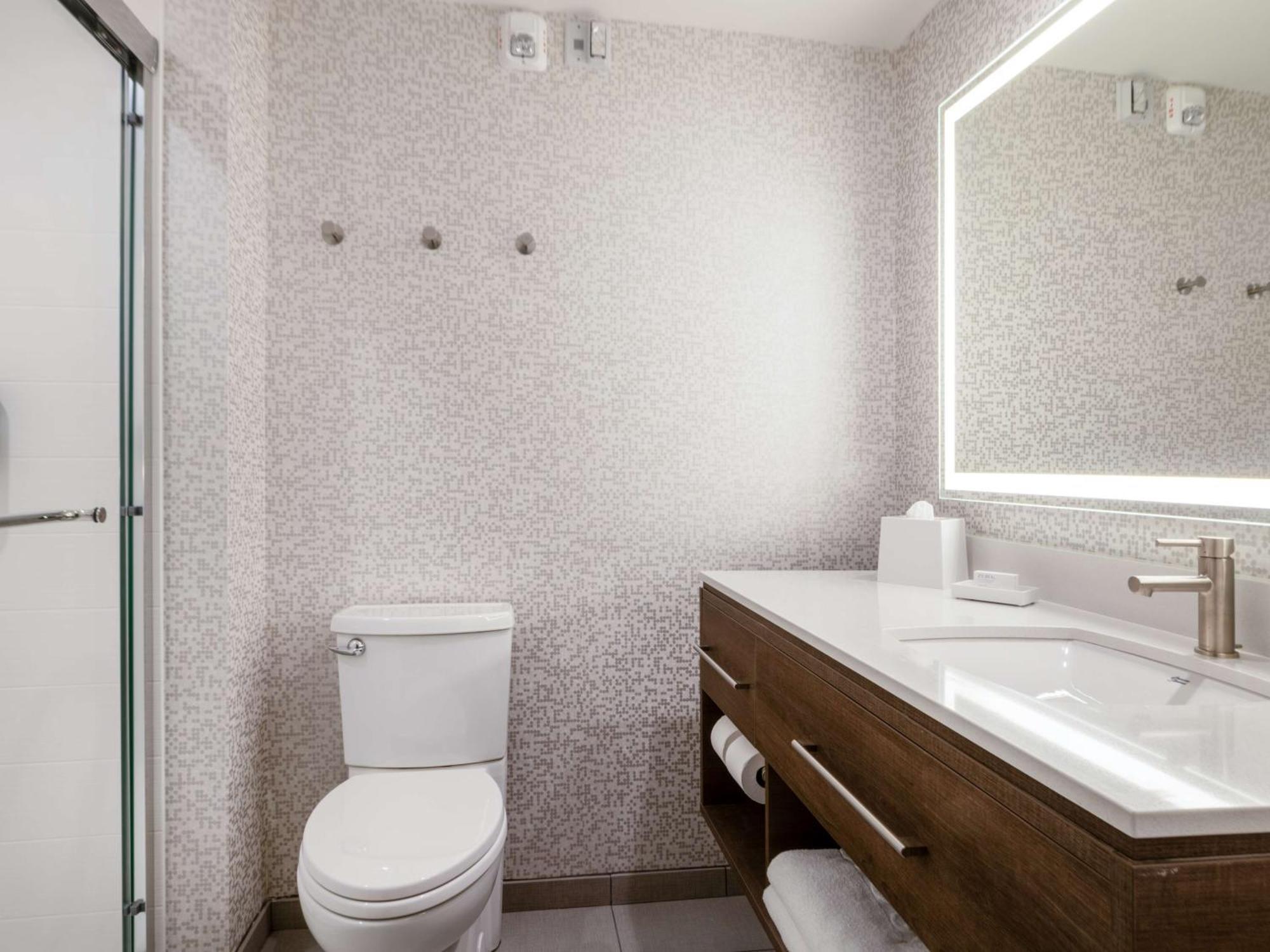 Hotel Home2 By Hilton Santa Rosa 3*