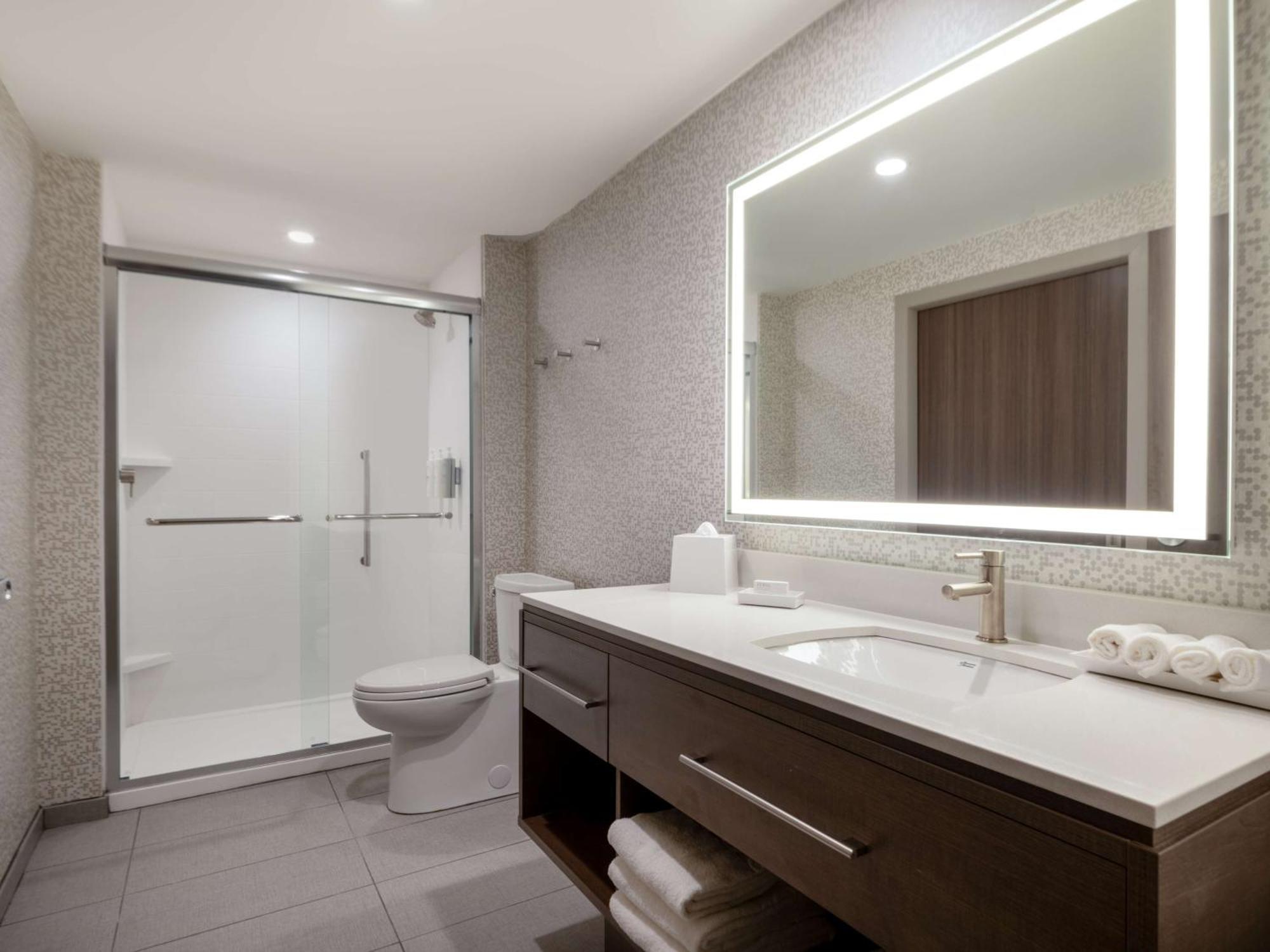 Hotel Home2 By Hilton Santa Rosa 3*