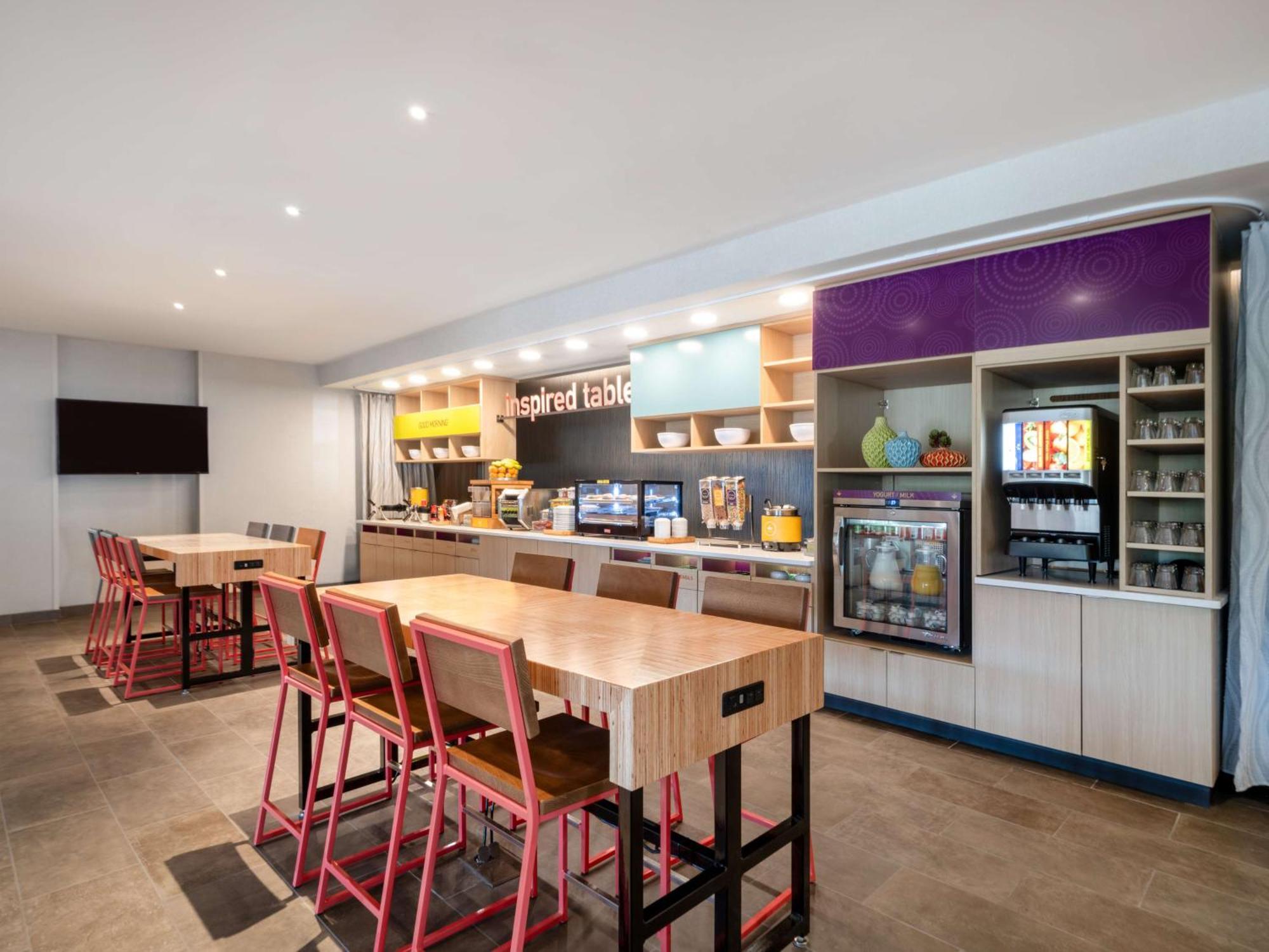 Hotel Home2 By Hilton Santa Rosa 3*